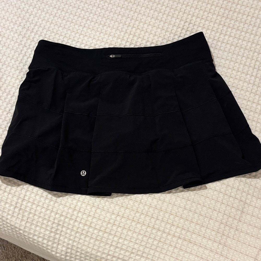 lululemon athletica Black Women's pleated tennis  Skort size 10